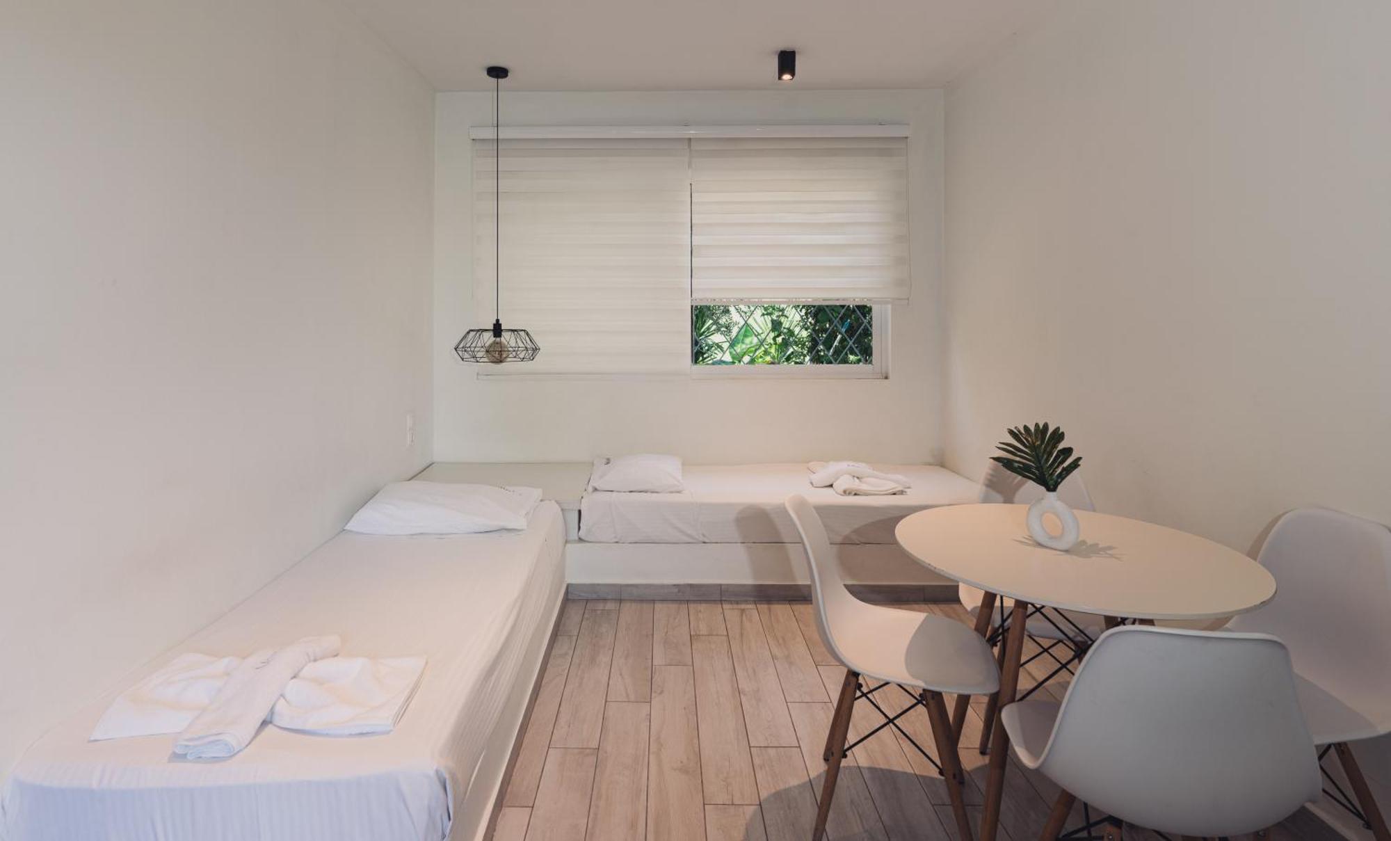 Mirsini & Aparthotel Laganas