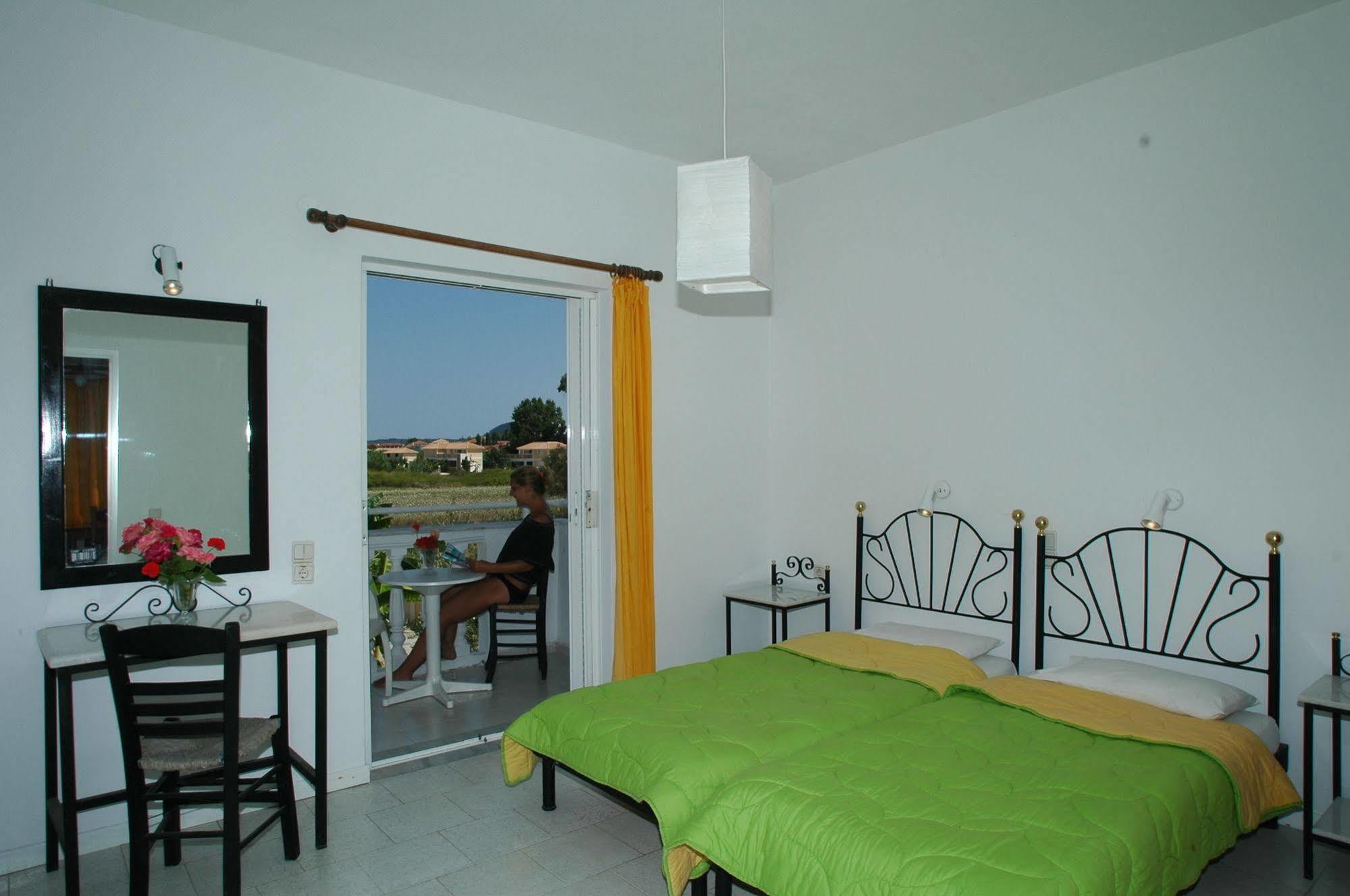 Aparthotel Mirsini & Laganas